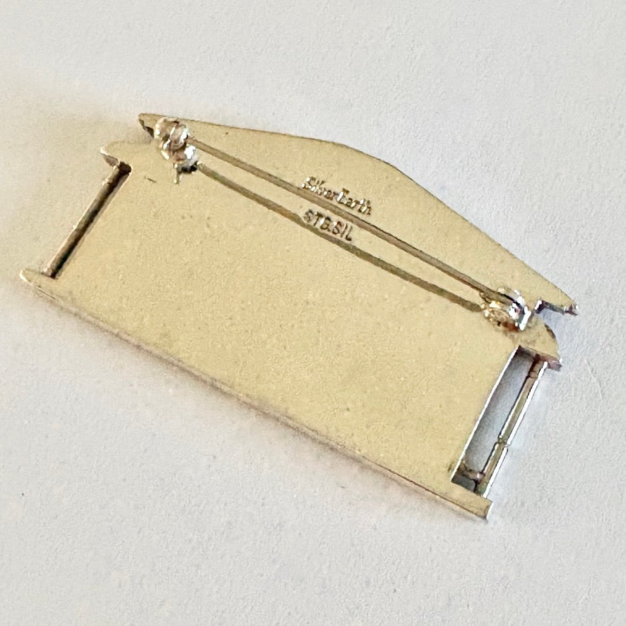 Cat On A Hot Tin Roof- brooch