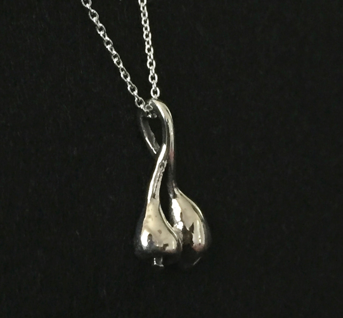 Gum-nut pendant - solid sterling silver, 18 inch chain, Australian gift, Aussie souvenir