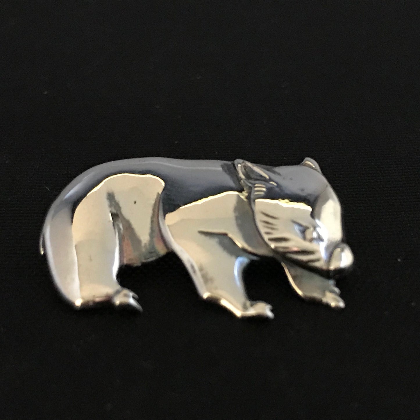 Wombat Brooch- solid sterling silver, Australian souvenir Aussie gift