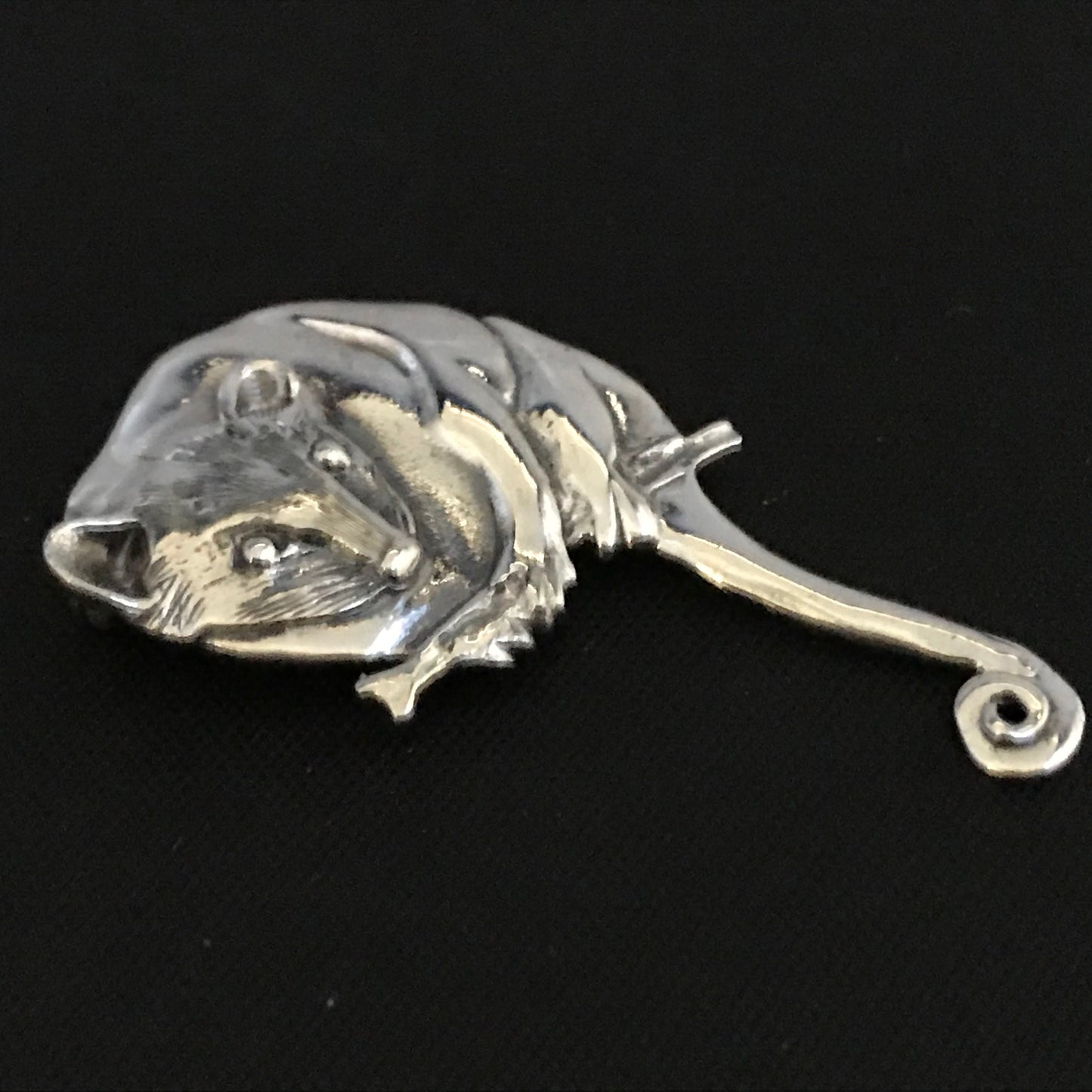 Possum Brooch - sterling silver 45mm