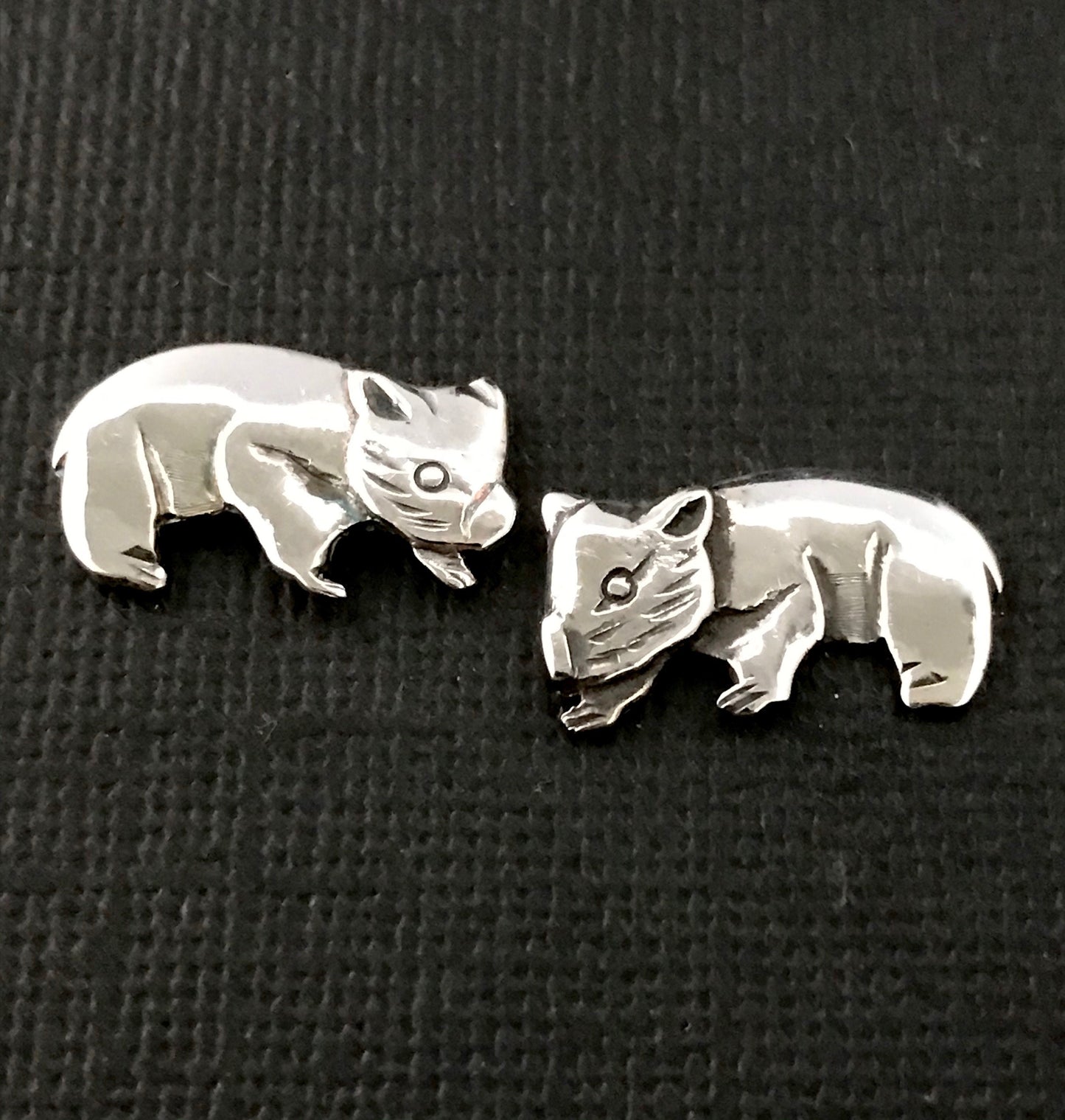 Wombat stud earings - sterling silver 18mm