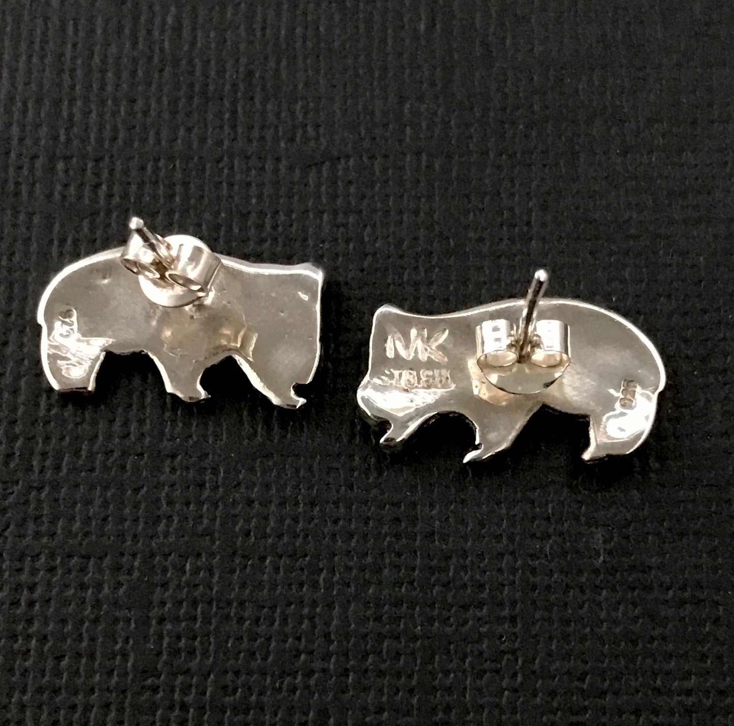 Wombat stud earings - sterling silver 18mm