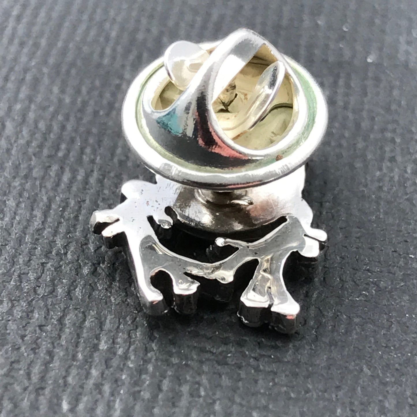 Frog Lapel pin - sterling silver 19mm