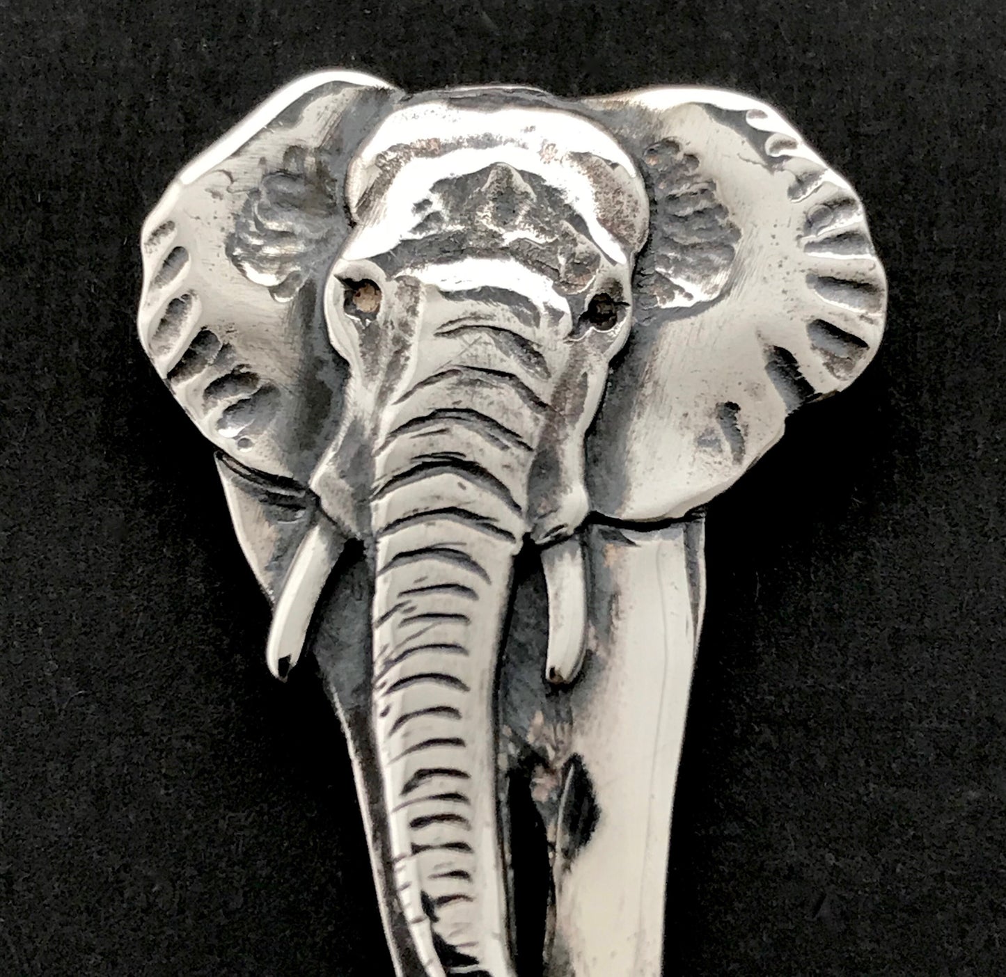 Elephant Brooch - sterling silver