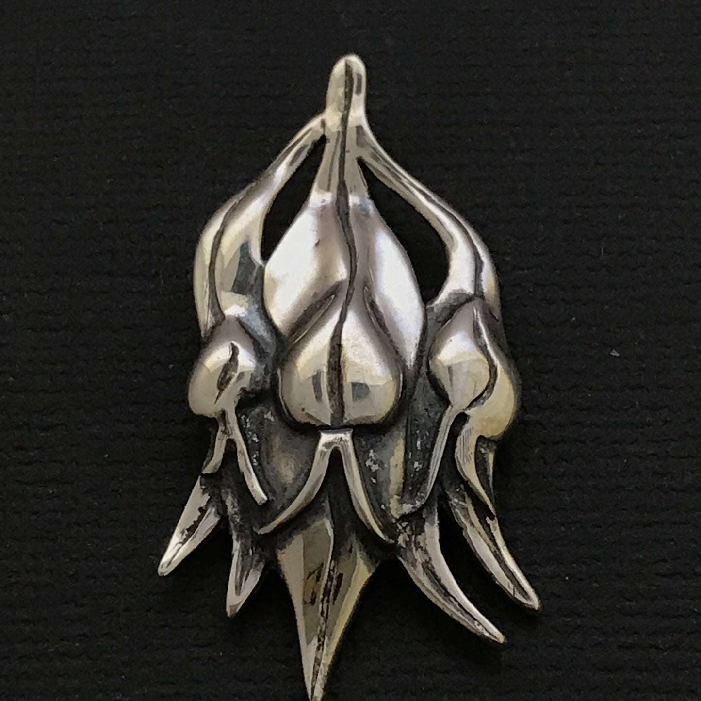 Sturt Pea Pendant sterling silver